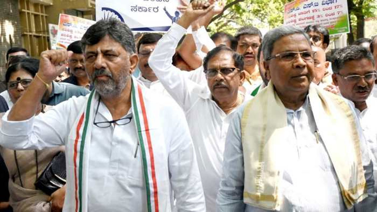 Karnataka polls: కాంగ్రెస్ అభ్యర్థుల మొదటి జాబితా విడుదల...కుమారుడి స్థానంలో సిద్ధరామయ్య వరుణ సెగ్మెంట్ నుంచి పోటీ