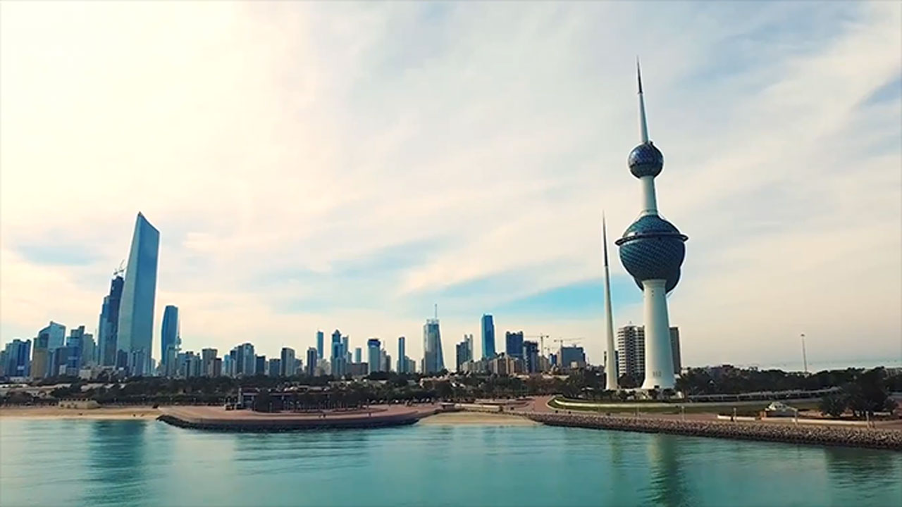 Kuwait: 5వేల మంది ప్రవాసుల రెసిడెన్సీ పర్మిట్ల పునరుద్ధరణ తిరస్కరణ..!