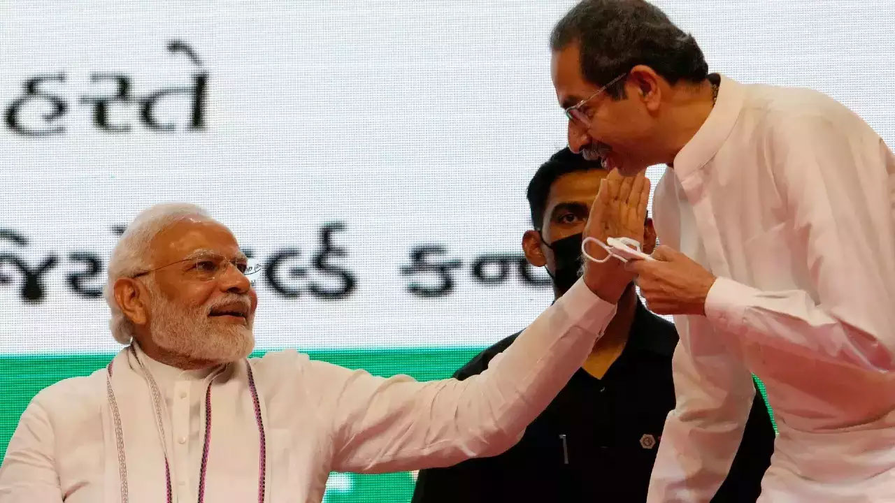 Uddhav Thackeray: మోదీ పేరుతో ఎన్నికల్లోకి వెళ్లే దమ్ముందా?.. బీజేపీ నేతలకు ఉద్ధవ్ సవాల్ 