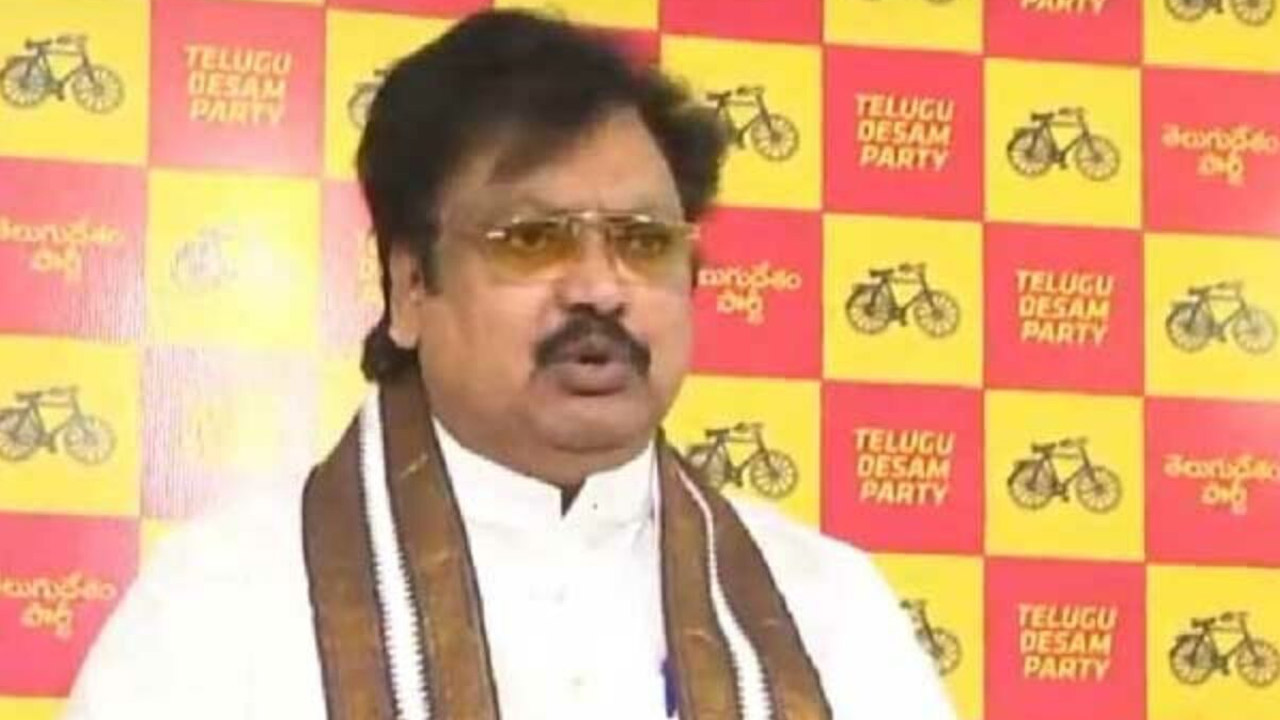 AP News:  ఫేక్ ప్రచారంపై టీడీపీ నేత వర్ల ఫైర్ 