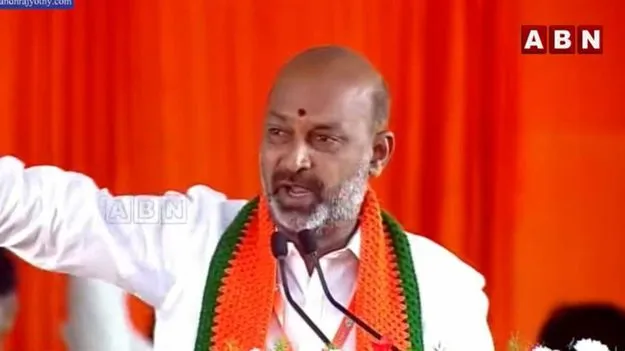 రామచందర్ రావును వెంటనే విడుదల చేయాలి: బండి సంజయ్