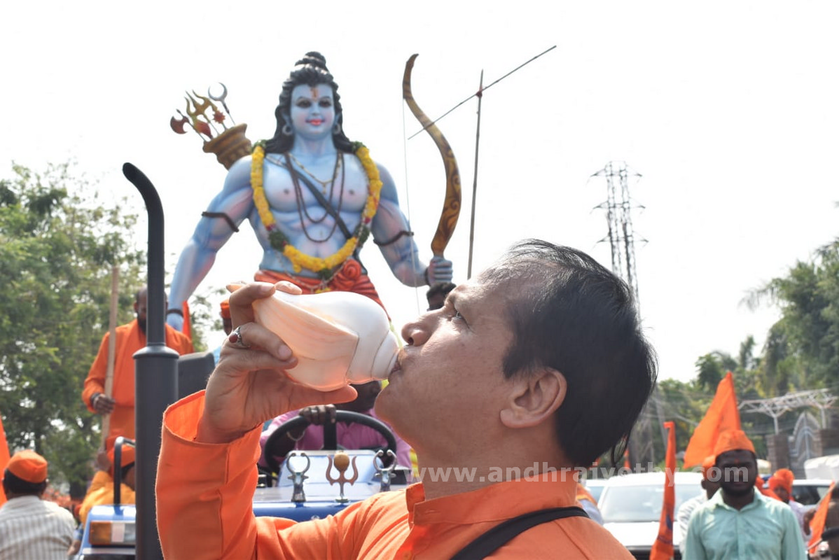 శ్రీరామదూత.. నీవే రక్ష 