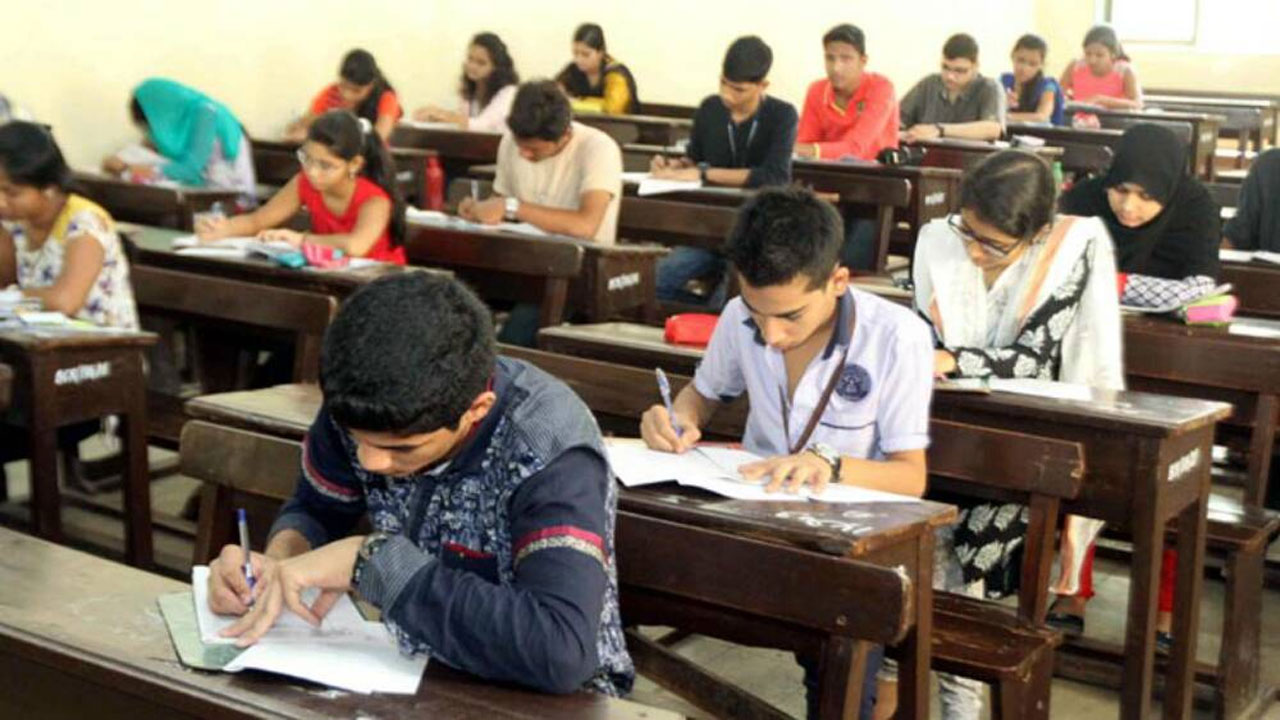 Tenth exams: రూపాయి ఖర్చు లేకుండా ఎగ్జామ్ సెంటర్‌కు వెళ్లొచ్చు! ఎలాగంటే..!