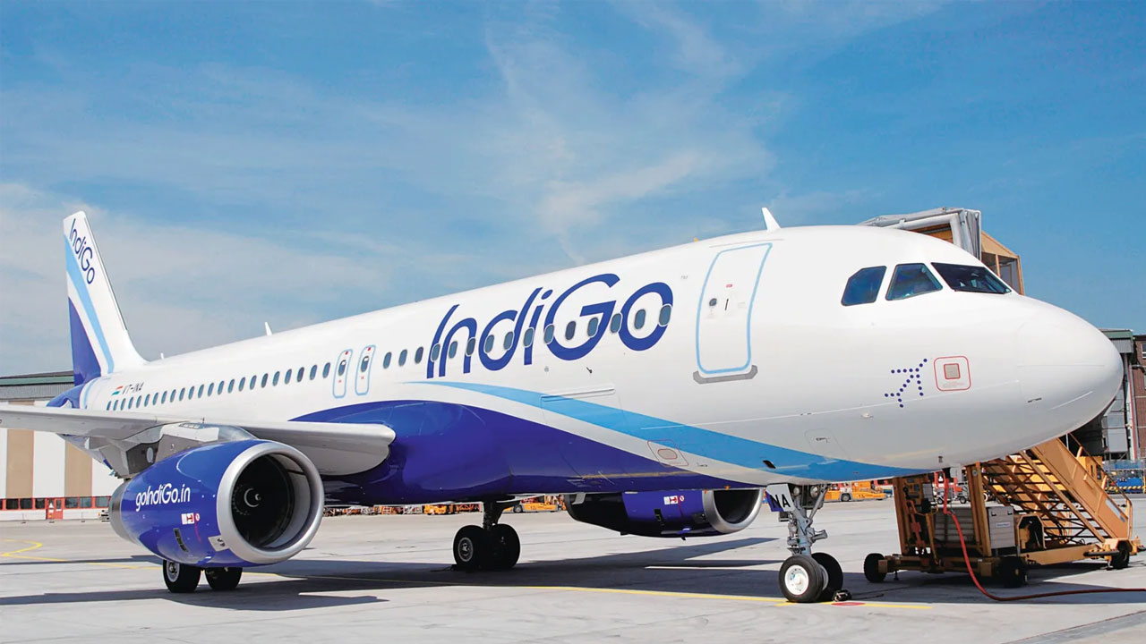 Indigo flight: ఇండిగో విమానం అత్యవసర ల్యాండింగ్.. ఎక్కడంటే...