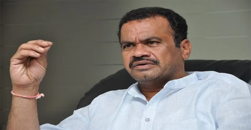 Komatireddy Venkatareddy : నా ముందు ఎలాంటి ఆప్షన్స్ లేవు