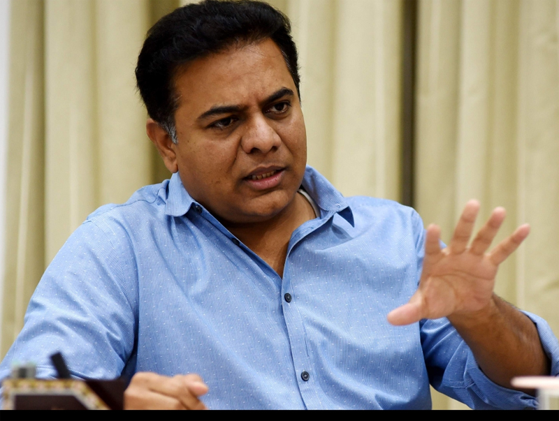 KTR : పిరమైన ప్రధాని.. మోదీ..