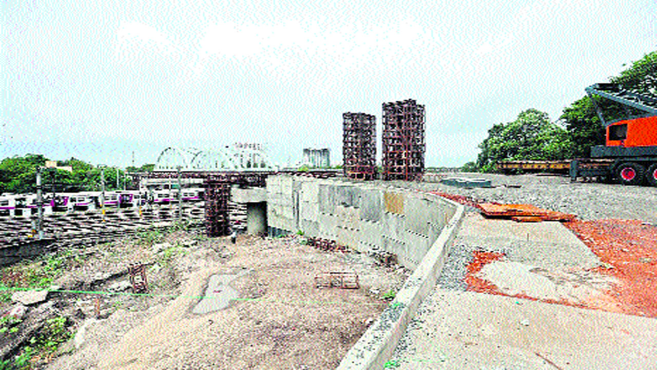 Elephant Gate Bridge: ఆగస్టు నాటికి ఎలిఫెంట్‌ గేట్‌ బ్రిడ్జి