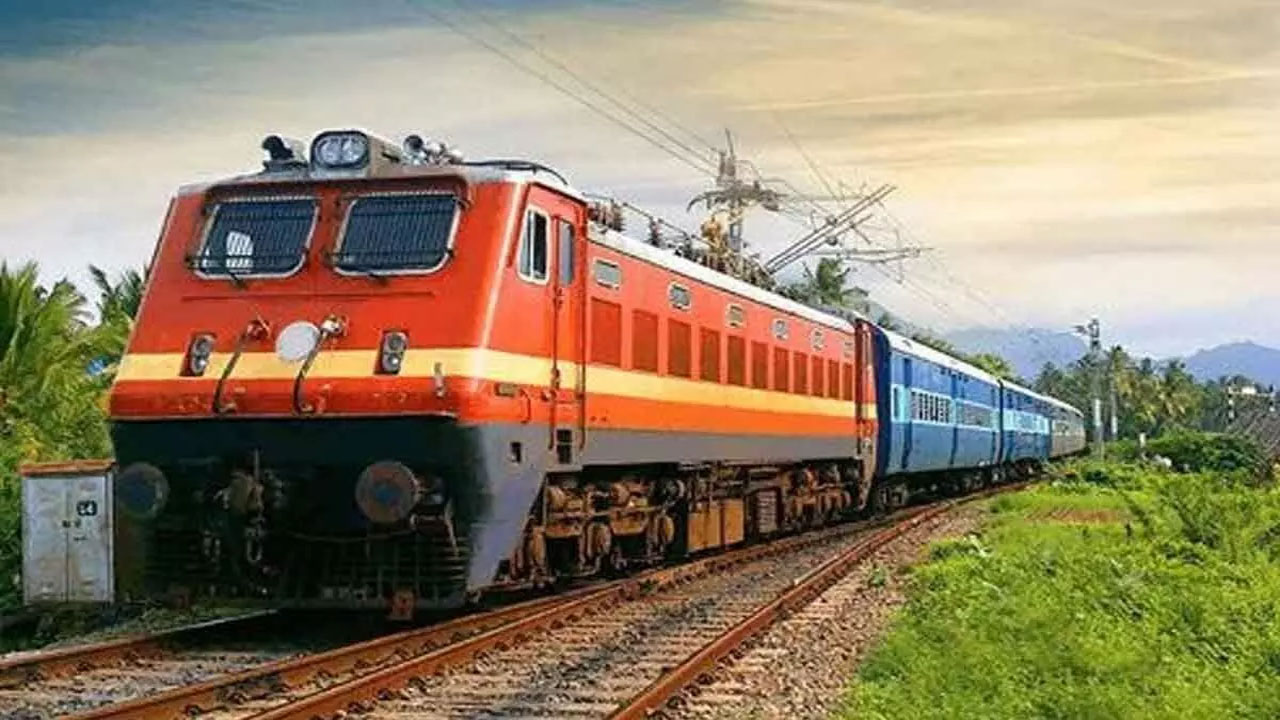 Trains: పలు రైళ్ల రద్దు, మరికొన్ని దారి మళ్లింపు