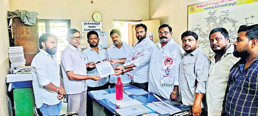 అనకాపల్లి పీటీడీని విశాఖ సిటీలో కలపాలి