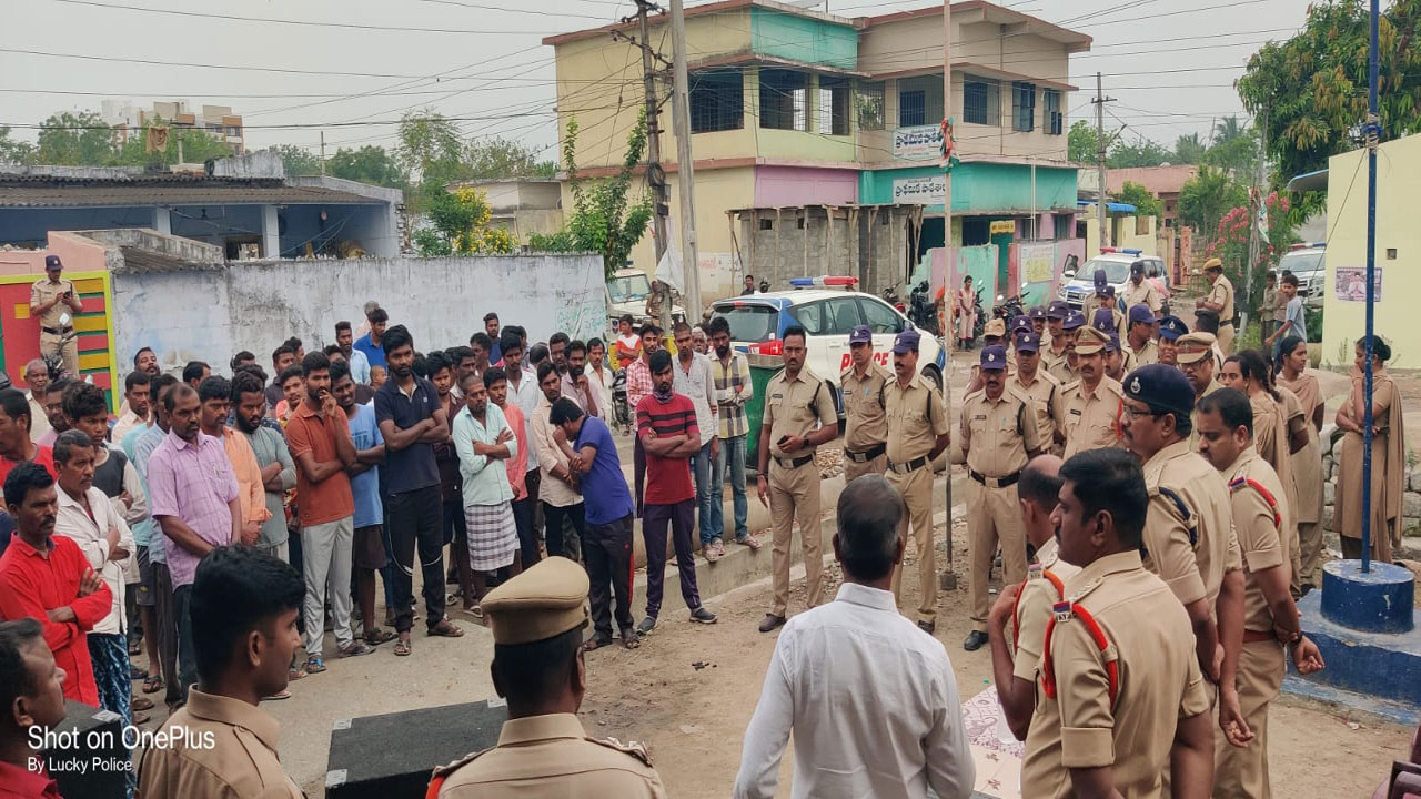 గంజాయి అమ్మినా, కొన్నా చర్యలు