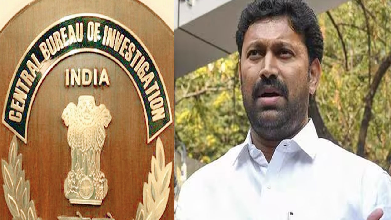 CBI: అవినాష్ రెడ్డికి సీబీఐ ప్రశ్నల వర్షం.. హత్య జరిగిన రోజు అక్కడే ఉన్నారంటూ..