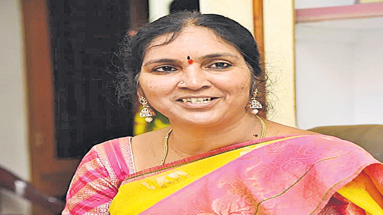 Padma Devender Reddy : పద్మా దేవేందర్‌రెడ్డికి పొగ?