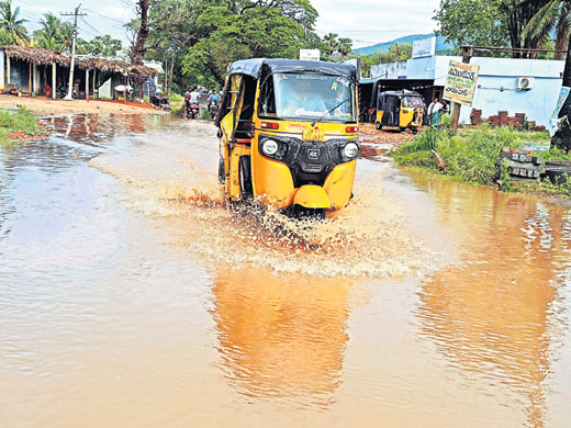 గాలి, వాన బీభత్సం