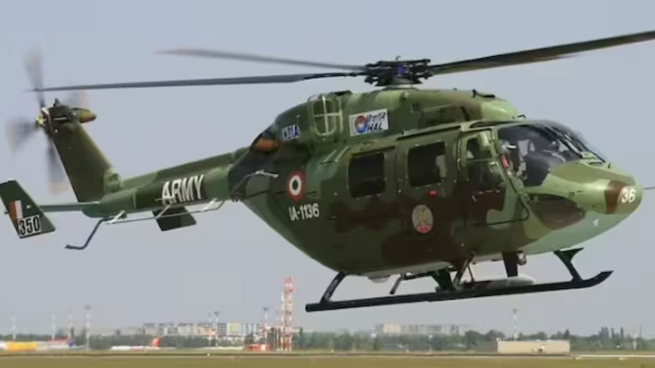 Army chopper crashes: జమ్ముకాశ్మీర్‌లో కుప్పకూలిన ఆర్మీ హెలికాప్టర్.. 