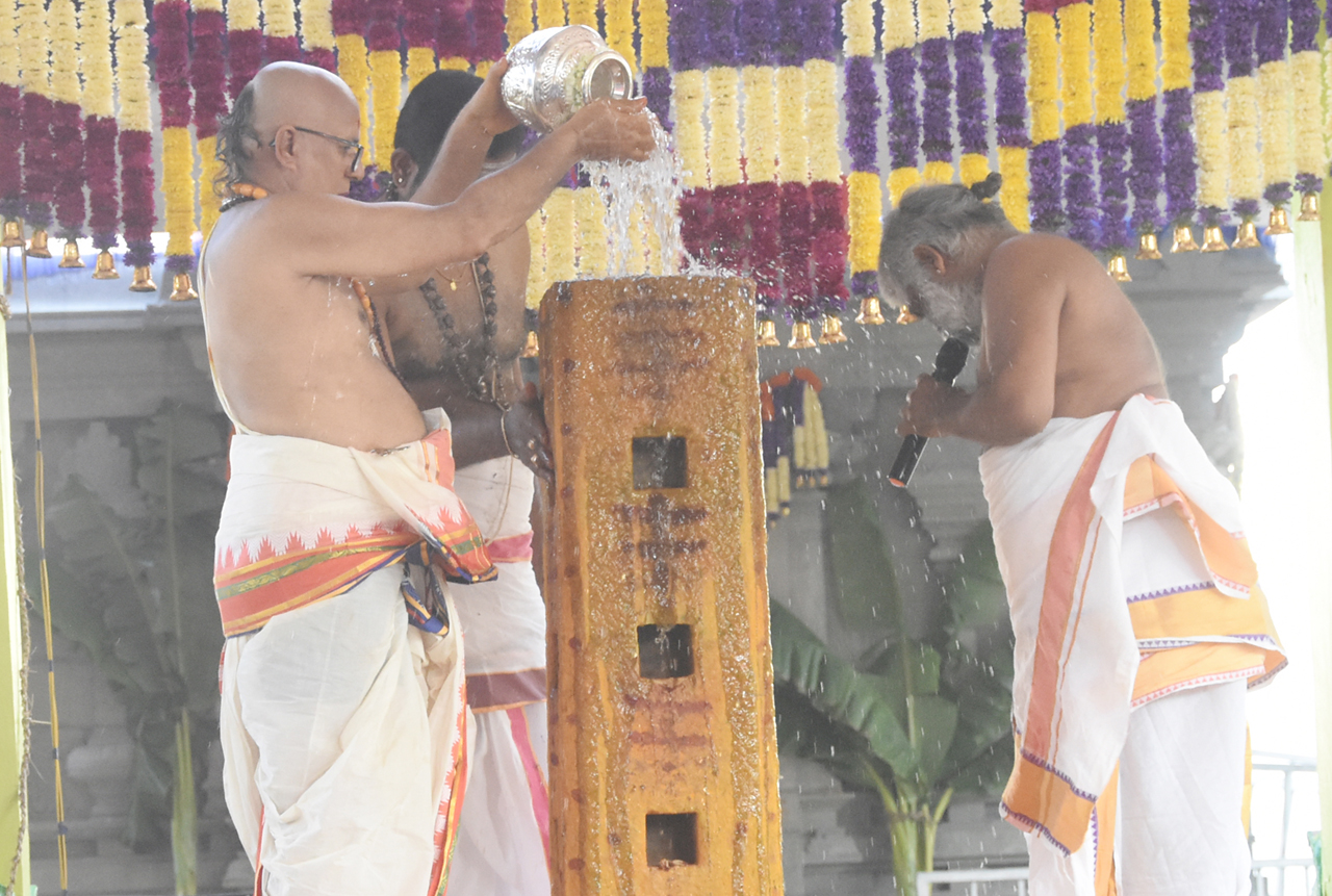  చాటింపుతో తిరుపతిలో మొదలైన గంగజాతర సందడి