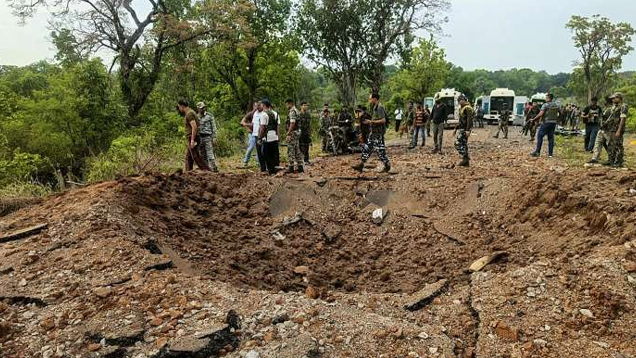 Dantewada Naxals Attack: రెండు నెలల క్రితమే ఐఈడీ అమర్చారా?