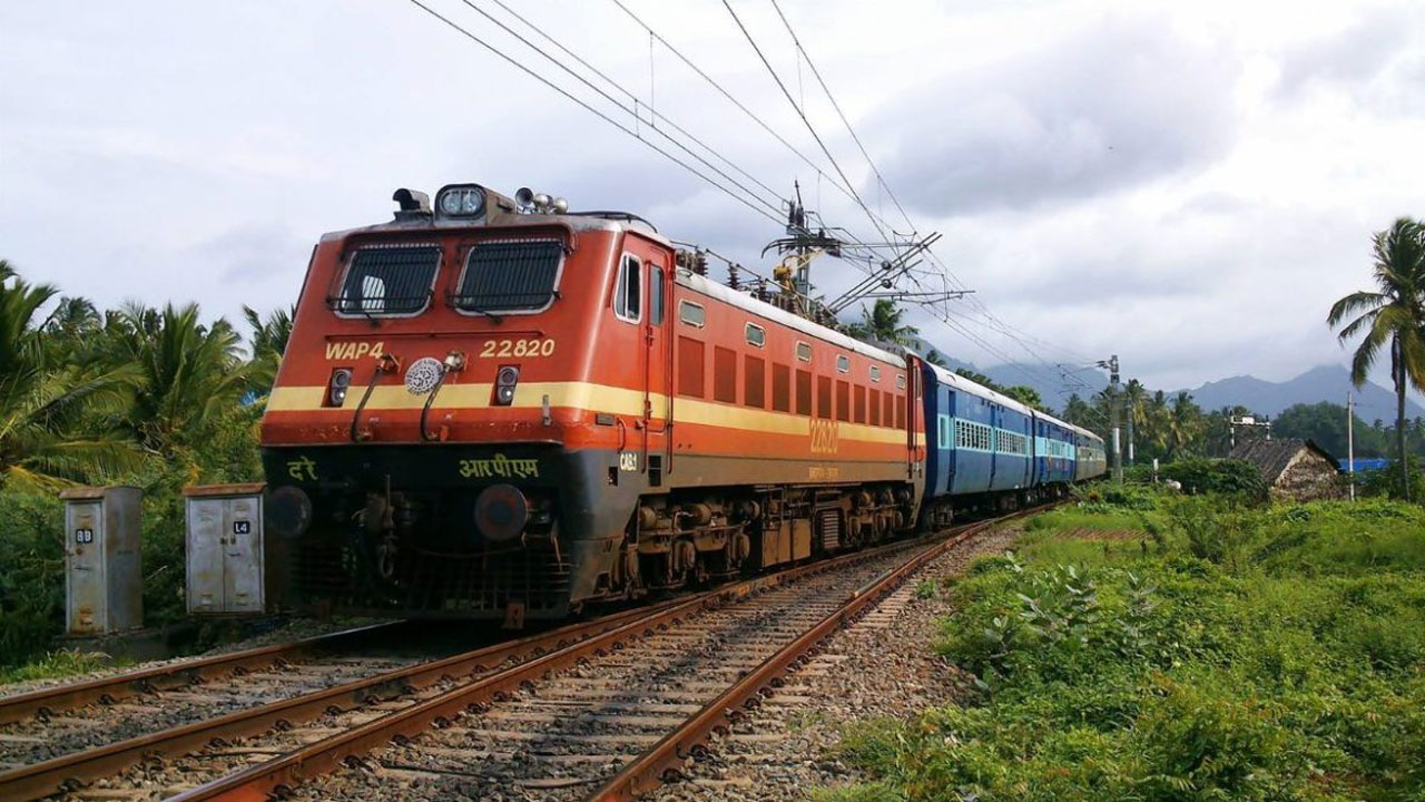 Train: బెంగళూరు కంటోన్మెంట్‌ - విశాఖపట్నం రైలు పునరుద్ధరణ