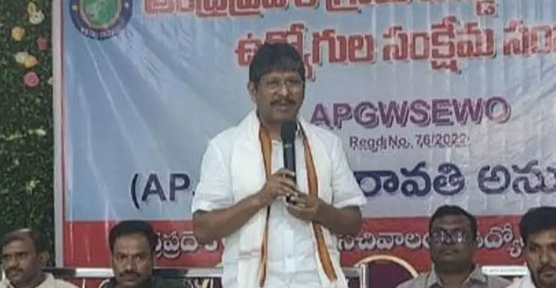 AP News: హామీలు నెరవేర్చకుండా కక్ష సాధింపు: బొప్పరాజు