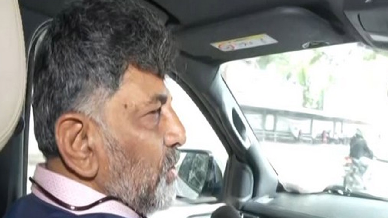 DK Shivakumar: అలా చేస్తే...పరువునష్టం దావా వేస్తా: డీకే వార్నింగ్