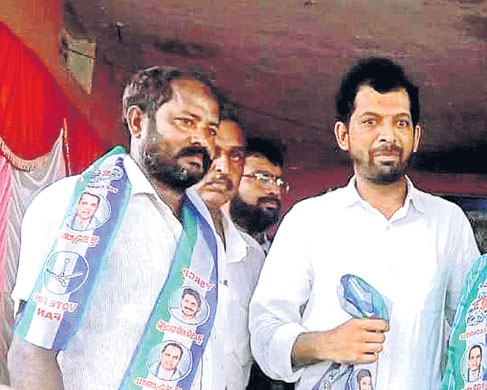 జనసేన నుంచి ఎవరూ వెళ్లలేదు..