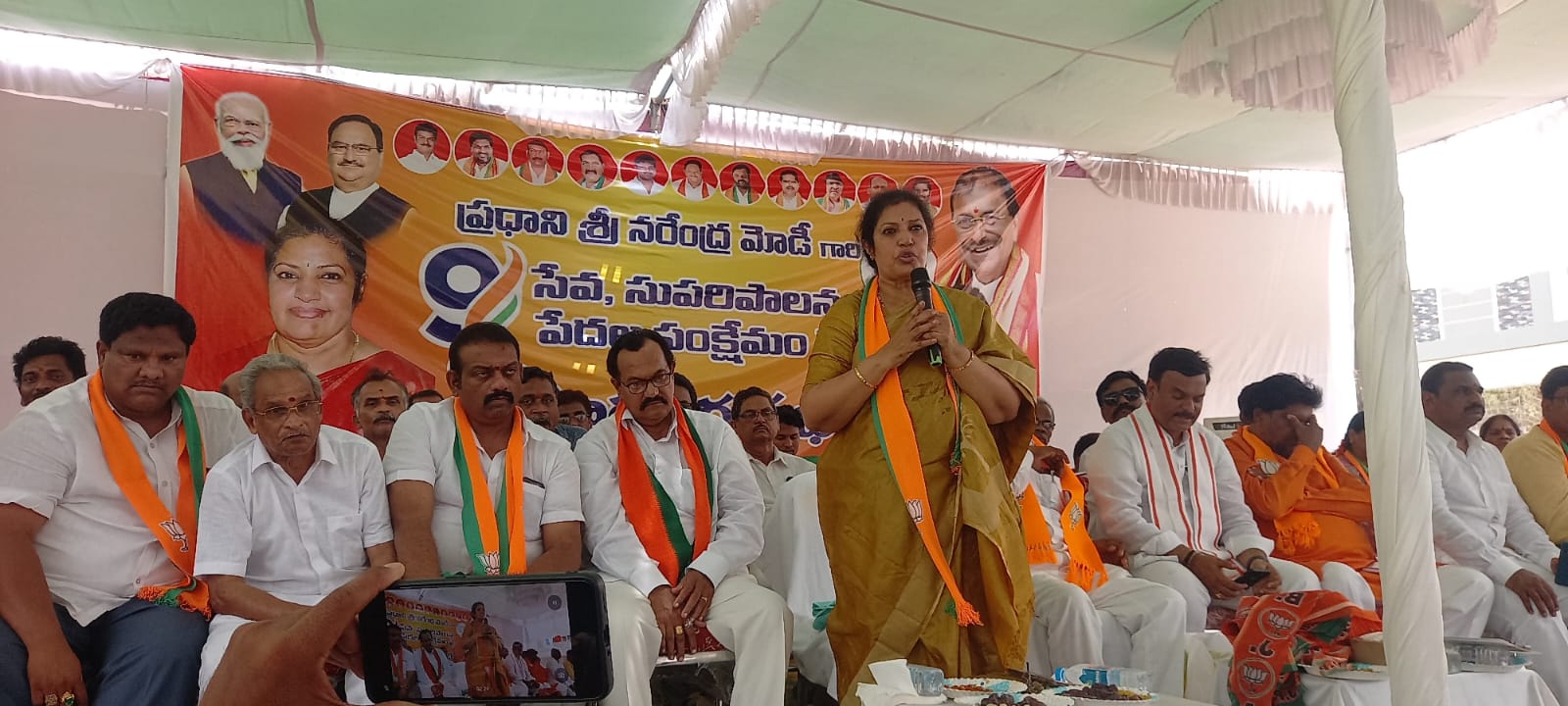 అరాచక ప్రభుత్వం ఇది: పురందేశ్వరి