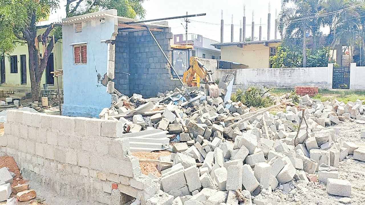 ప్రభుత్వ భూములు కబ్జా చేస్తే చర్యలు Actions in case of encroachment