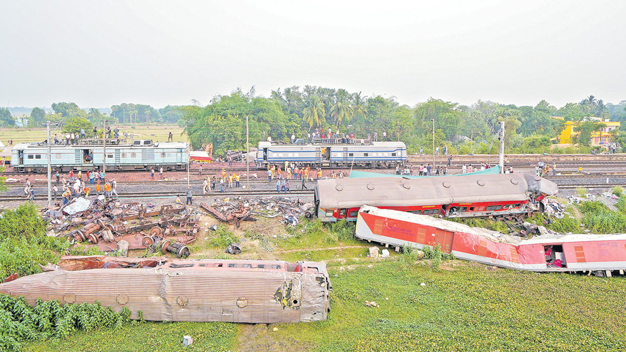 ఏమిటీ మిస్టరీ?