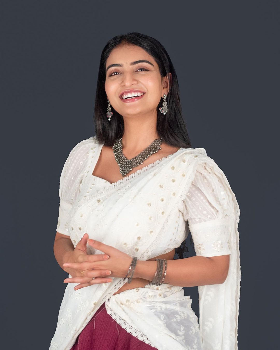 Ananya Nagalla: వికసించిన తామర పువ్వులా అనన్య నాగళ్ల.. ఫొటోలు వైరల్..!