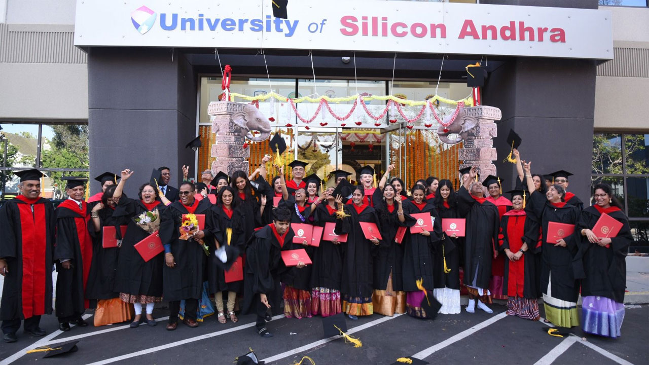 Silicon Andhra University: సందడిగా సిలికానాంధ్ర విశ్వవిద్యాలయ 5వ స్నాతకోత్సవం 