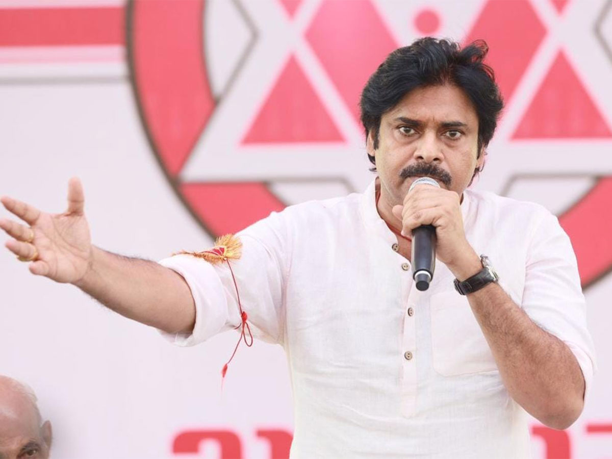  Pawan Kalyan: గోదావరి జిల్లాల నుంచే వైసీపీ పతనం