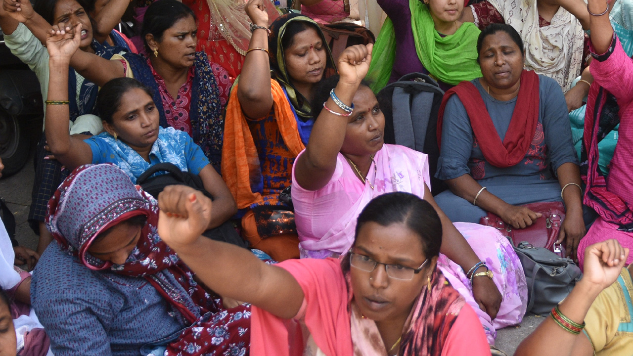 మీ సేవలు ఇక చాలు.. పోండి!