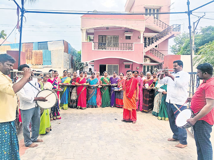 అనంతేశ్వరి మాతకు ఆషాఢ పూజలు 