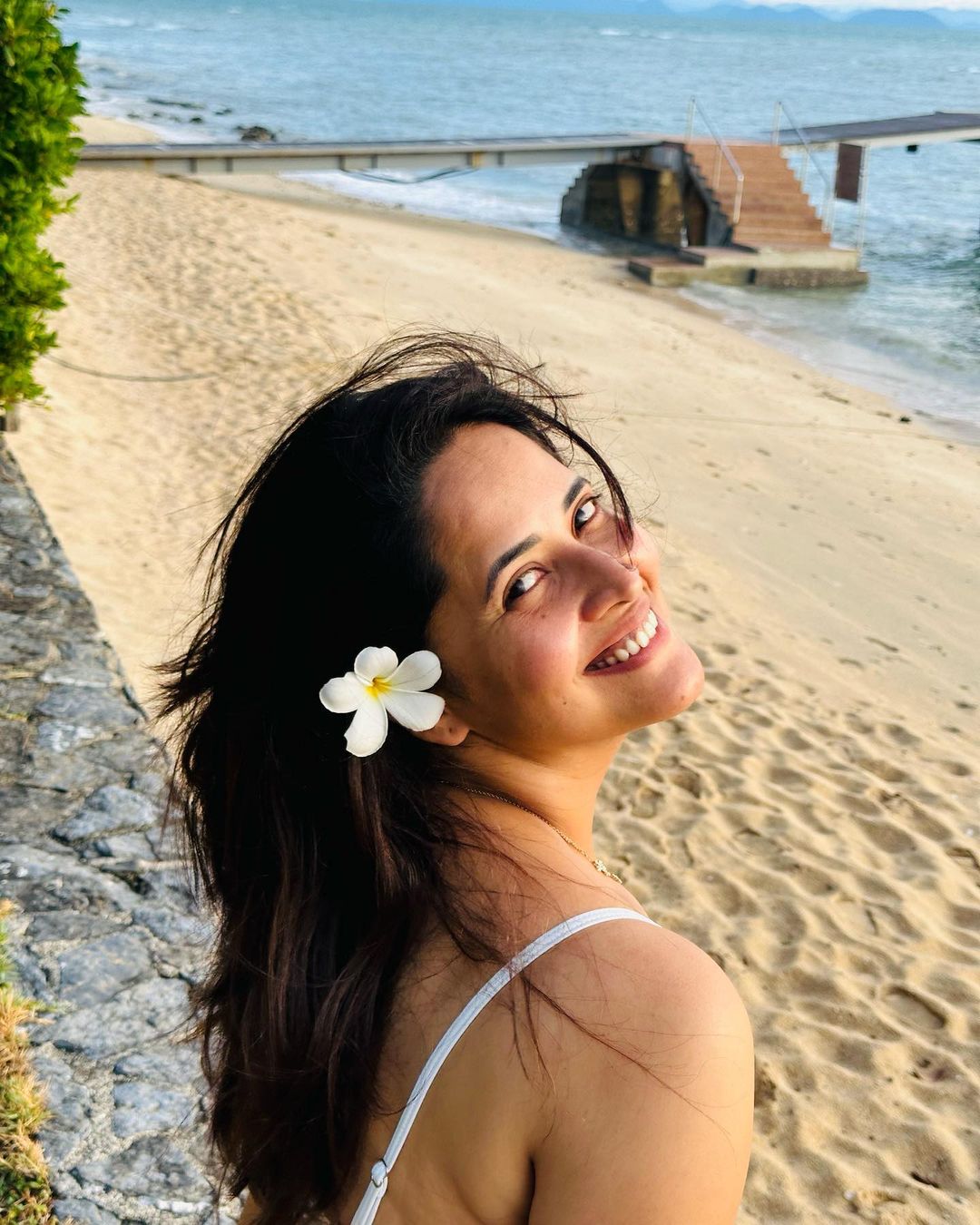 Anasuya: బీచ్‌లో.. బికినీలో.. అడ్డేడ్డే అనసూయ అరిపించేసిందిగా.. ఫొటోలు వైరల్