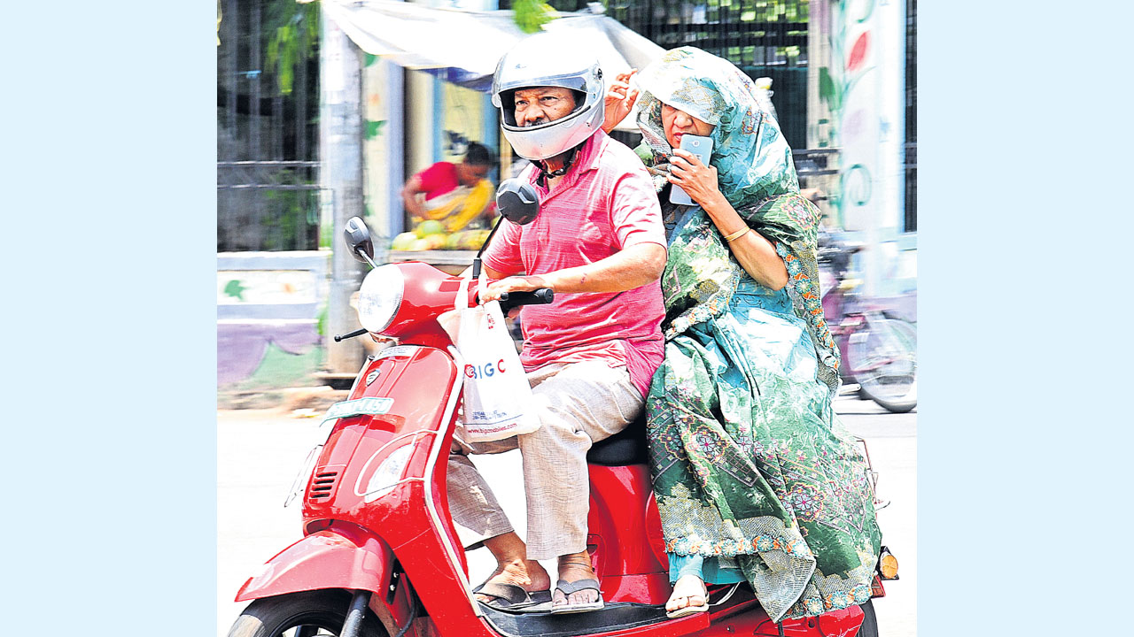 కొనసాగిన ఎండ తీవ్రత