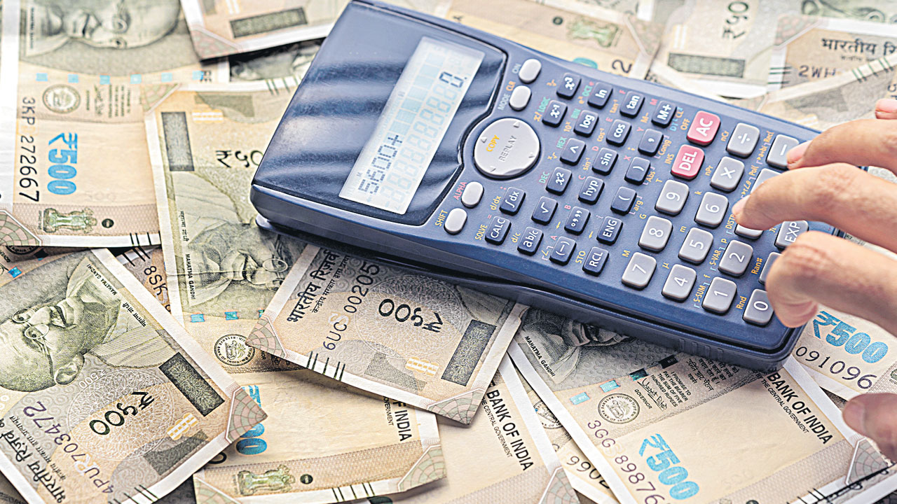 AP Telangana 'Tax Refund' తెలంగాణ, ఏపీ నుంచే అత్యధిక ‘ట్యాక్స్