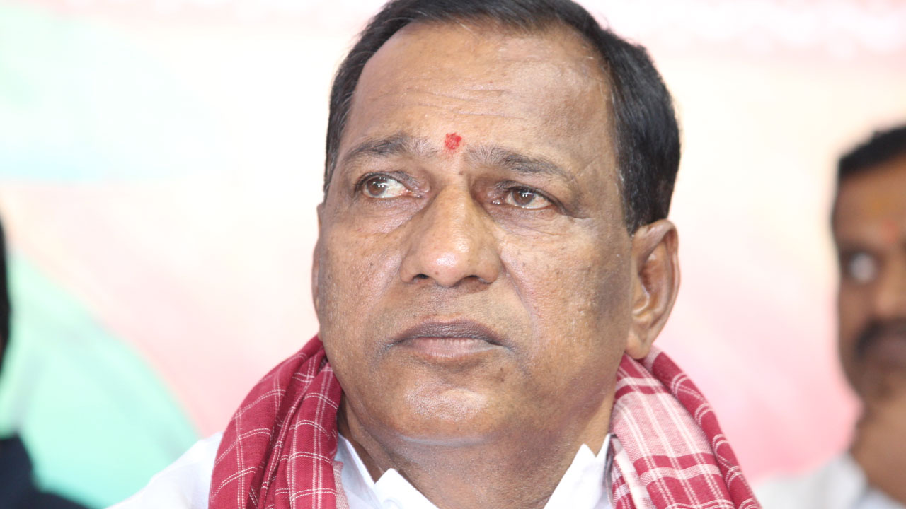 Mallareddy: కాంగ్రెస్, బీజేపీలు చేసిందేమీలేదు.. ఓట్లడిగే హక్కు లేదు