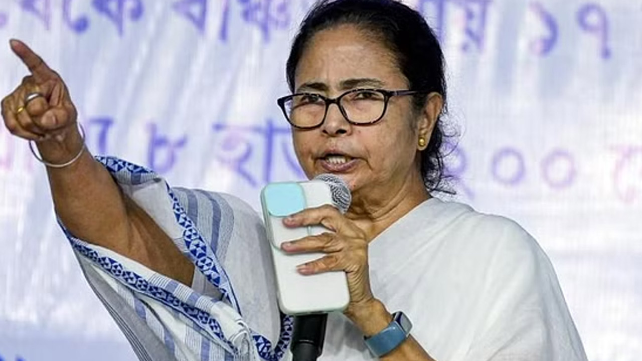 Mamata Banerjee: ఇంత అమానవీయమా?... ఈడీపై మమత ఫైర్