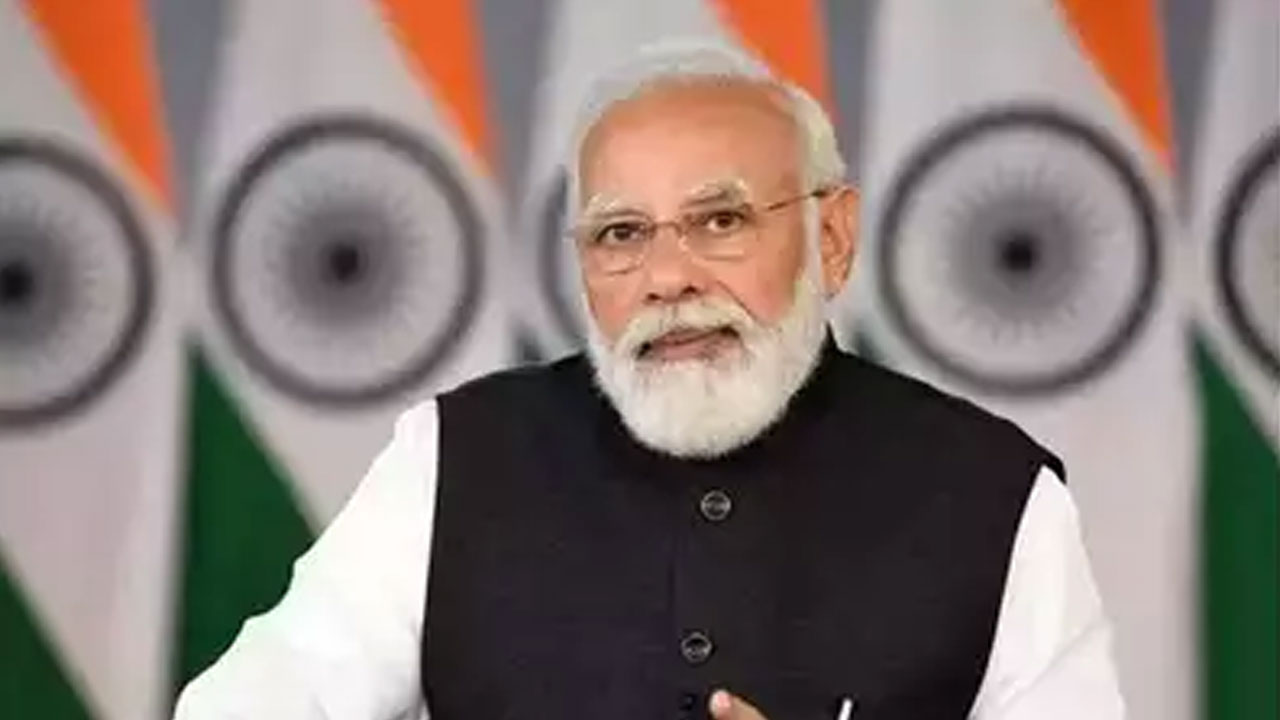 PM Modi : టెక్నాలజీ ప్రజాస్వామికీకరణ జరగాలి : మోదీ