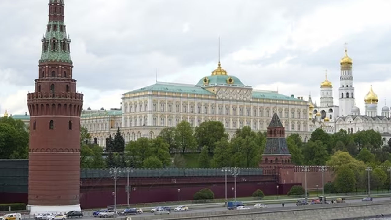 Moscow : రష్యా రాజధానిపై డ్రోన్ల దాడి