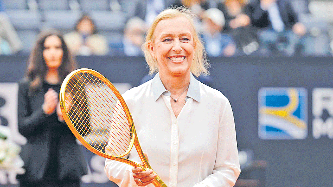 Navratilova : క్యాన్సర్‌ నుంచి పూర్తిగా బయటపడ్డా