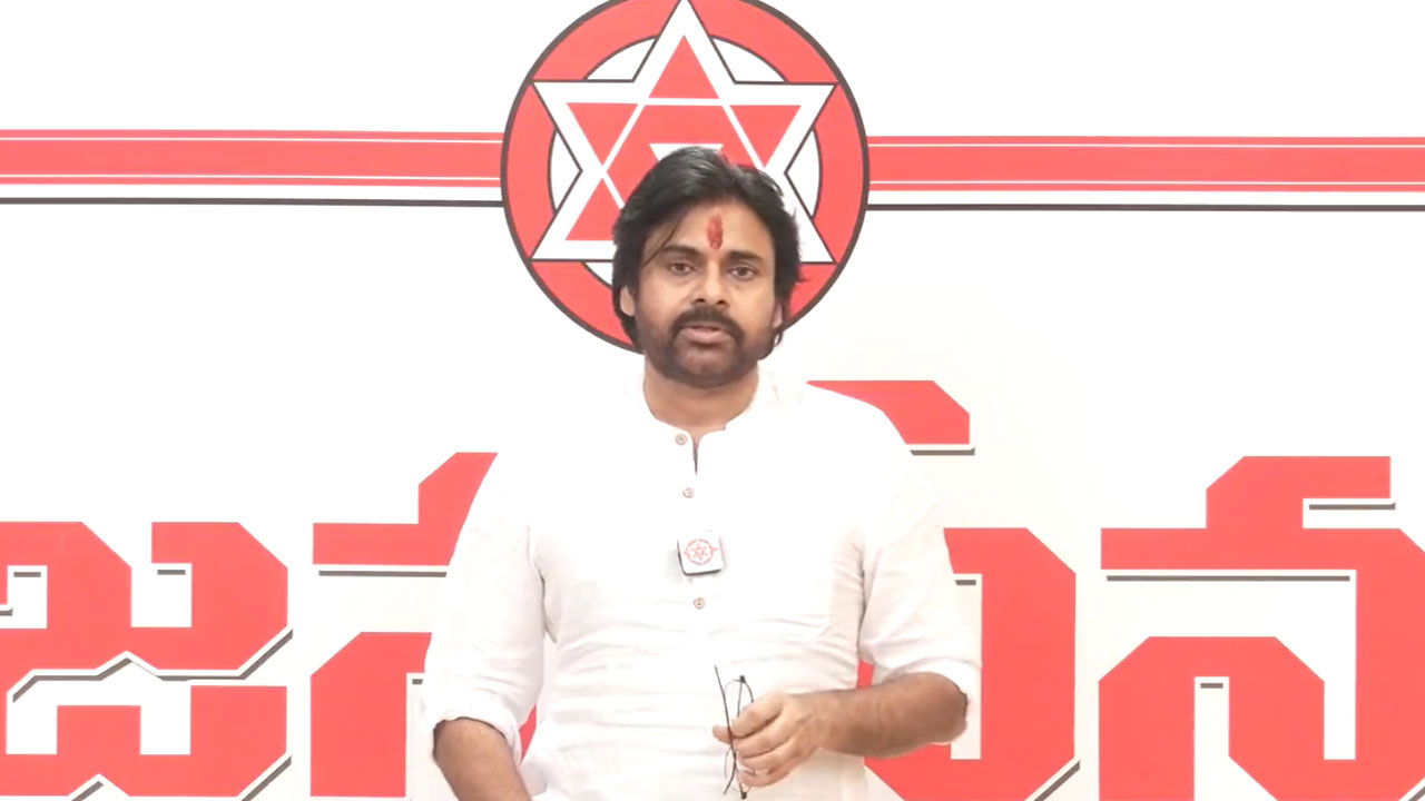 Janasena Chief: హడావుడి, ఆర్భాటం లేకుండా యాగం చేపట్టిన పవన్ కళ్యాణ్.. 