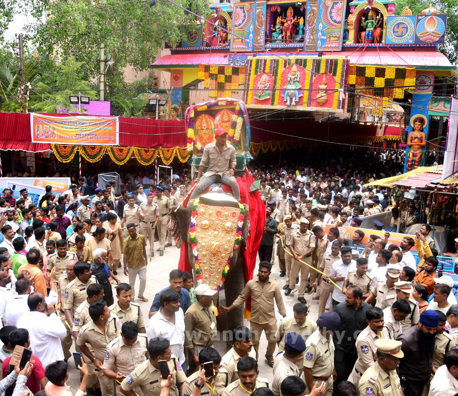 ఆలస్యమైనా త్వరలో భారీ వర్షాలు 