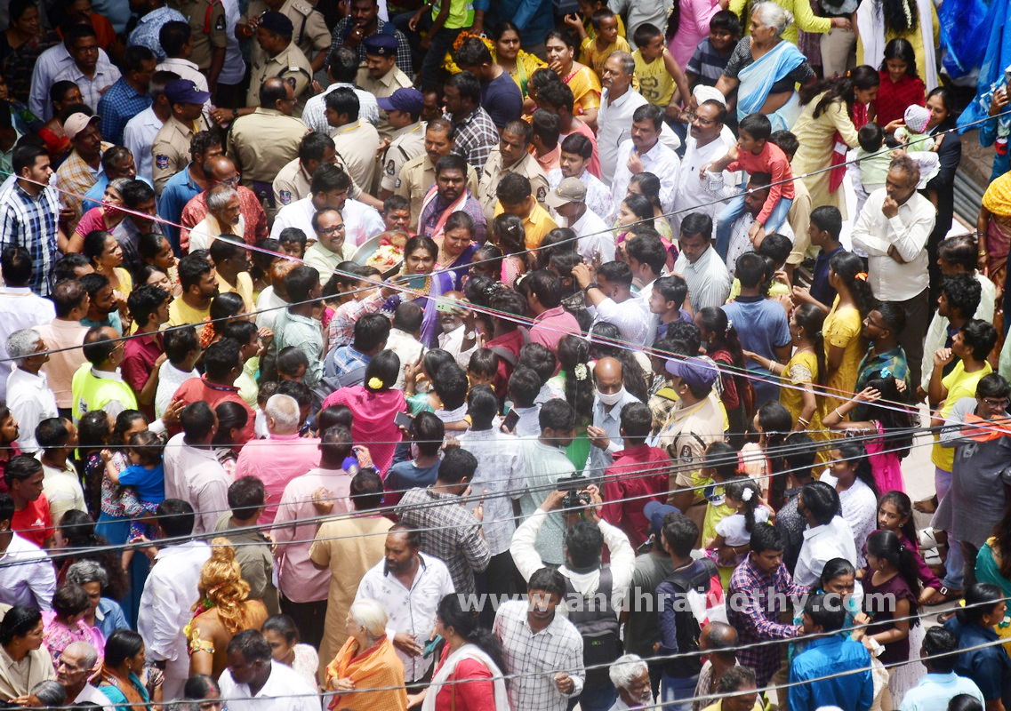 ఆలస్యమైనా త్వరలో భారీ వర్షాలు 