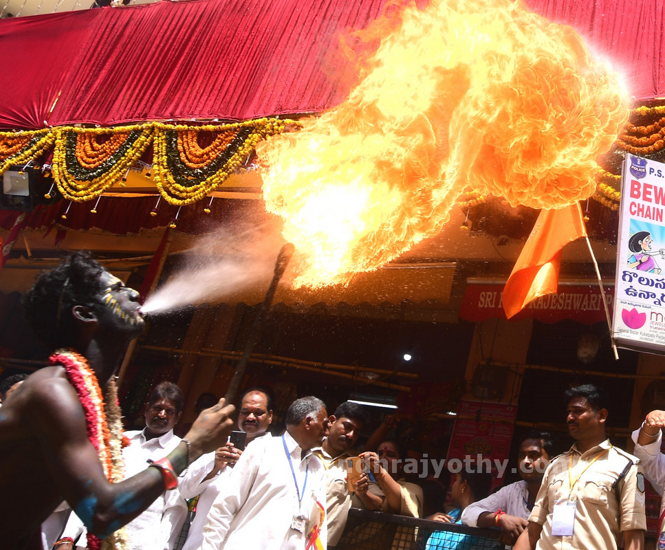 ఆలస్యమైనా త్వరలో భారీ వర్షాలు 