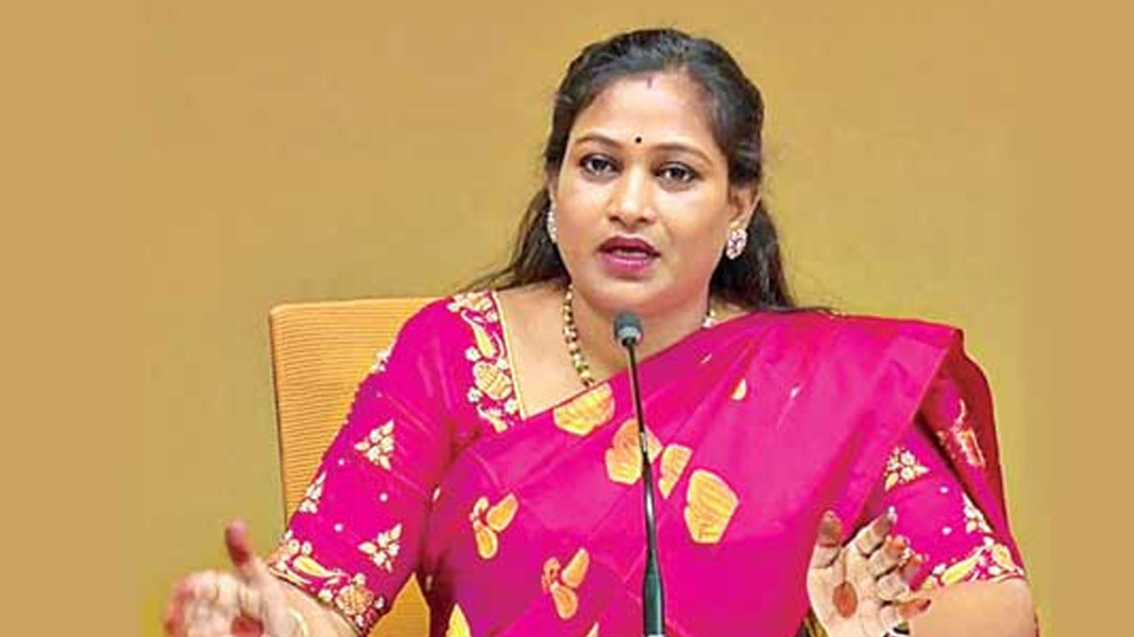 Vangalapudi Anitha: సీఎం జగన్‌పై అనిత ఘాటు వ్యాఖ్యలు