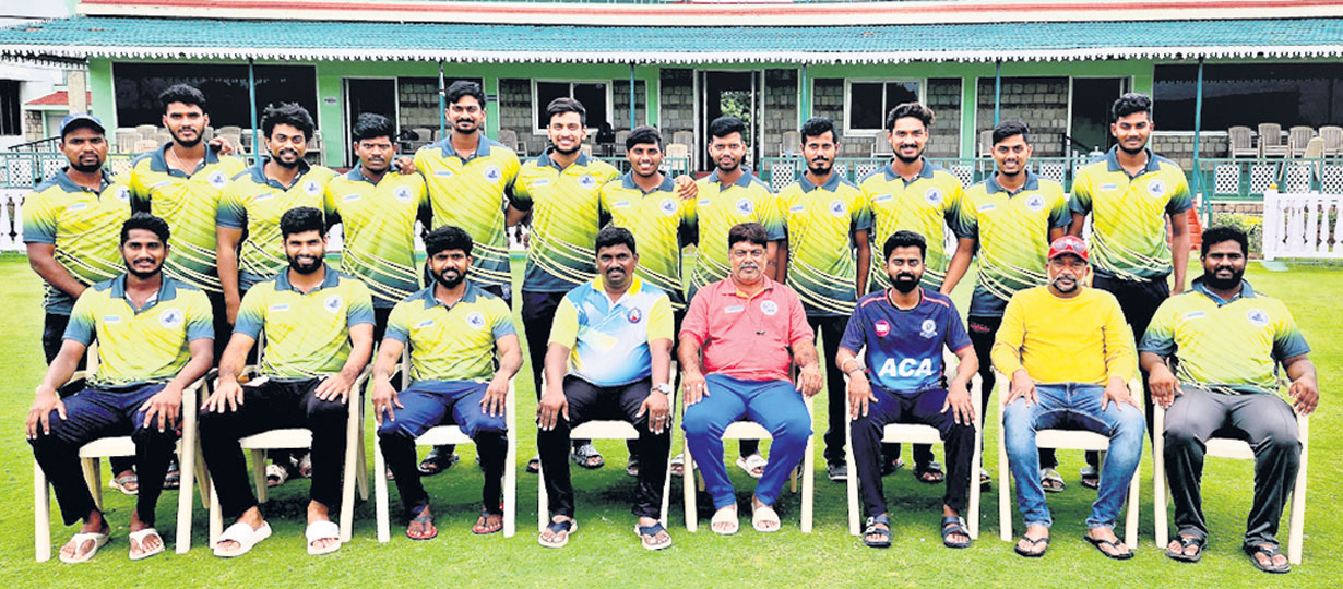 సౌతజోన క్రికెట్‌ టోర్నీ విజేత అనంతపురం జట్టు Anantapur team won South