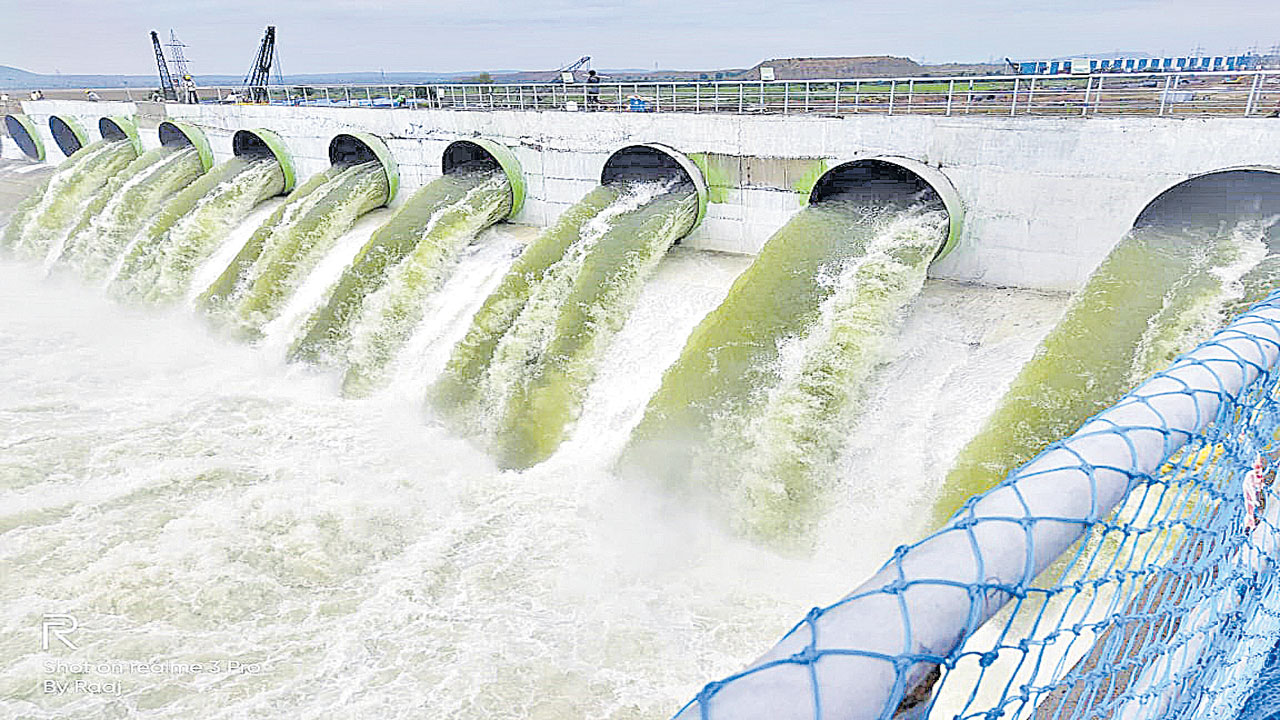  Kaleshwaram : కాళేశ్వరం.. రివర్స్‌!