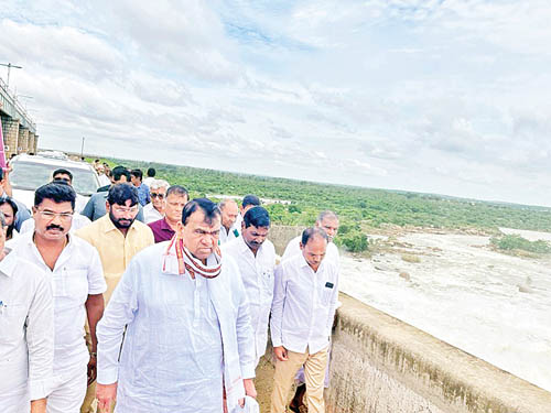 ప్రకృతి వైపరీత్యాలను ఎవ్వరూ ఆపలేరు 