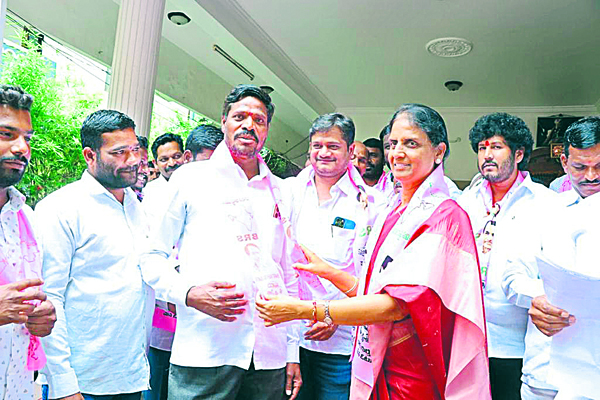 విద్యాలయాల హబ్‌గా మహేశ్వరం నియోజకవర్గం