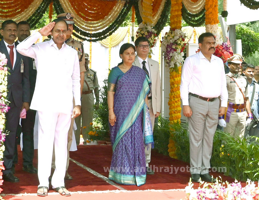 అనతికాలంలో అద్వితీయ ప్రగతి